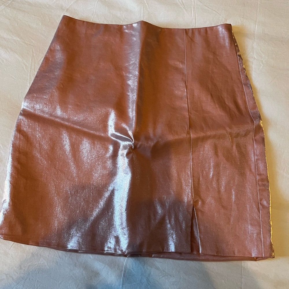 DO + BE medium metallic pink skirt